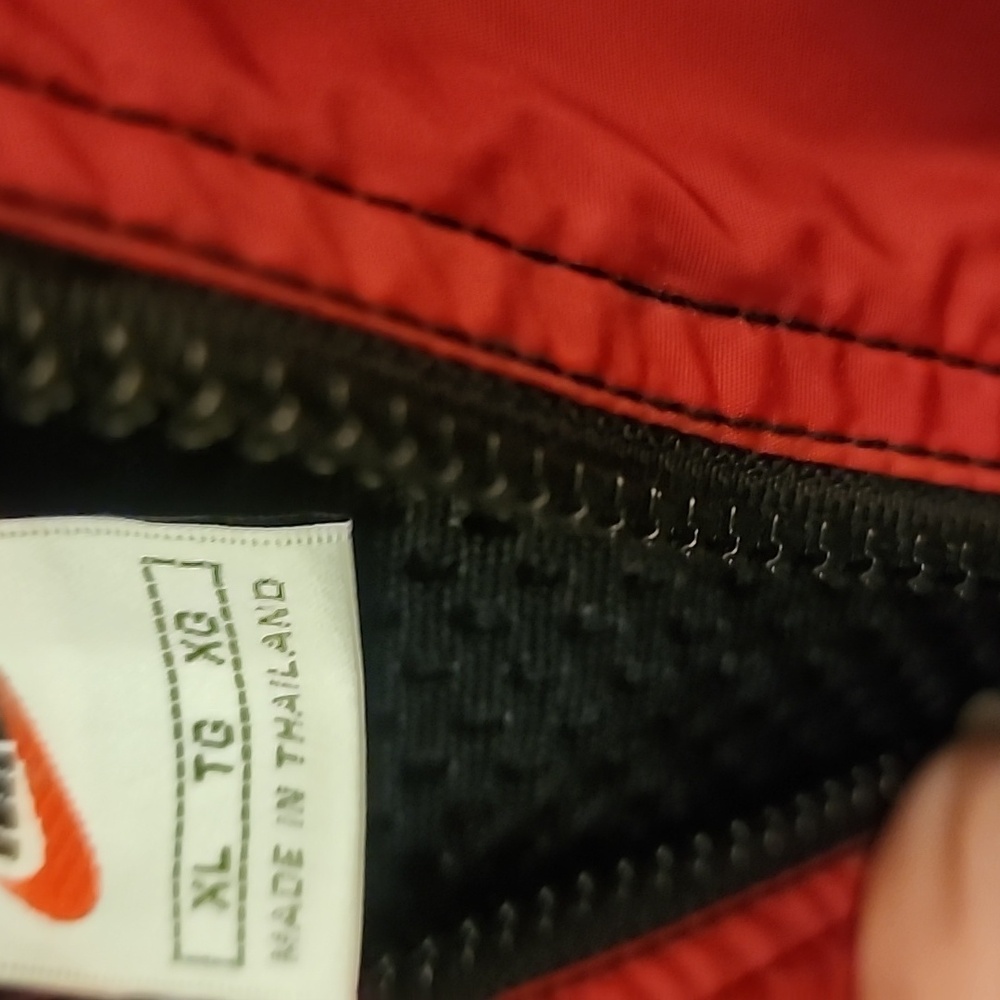 Vintage Nike windbreaker men's zip-up red size large - Picture 2 of 8